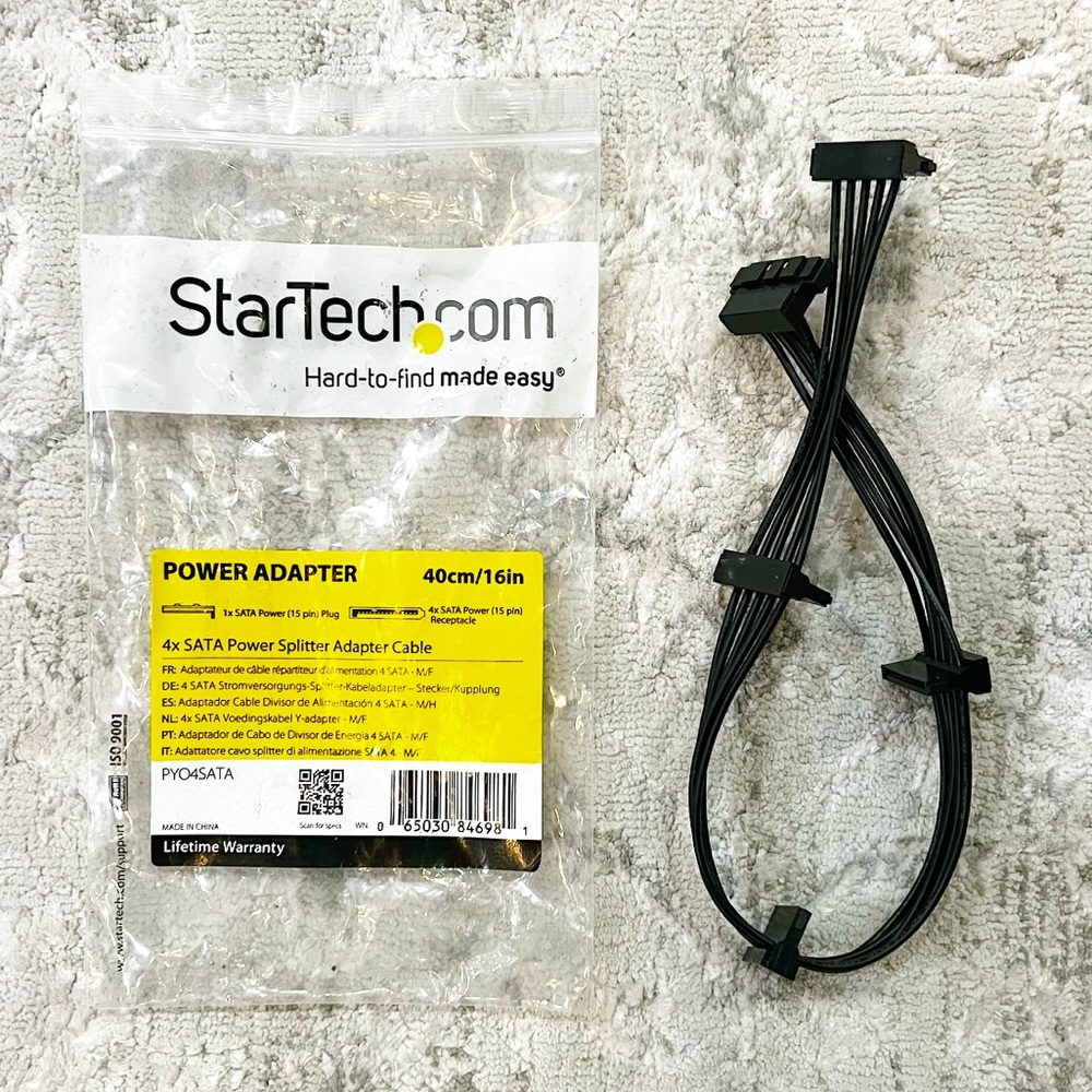 StarTech.com 4x SATA Power Splitter Adapter Cable
